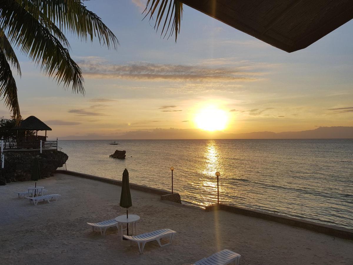 Tauig Beach Resort Moalboal Exterior photo