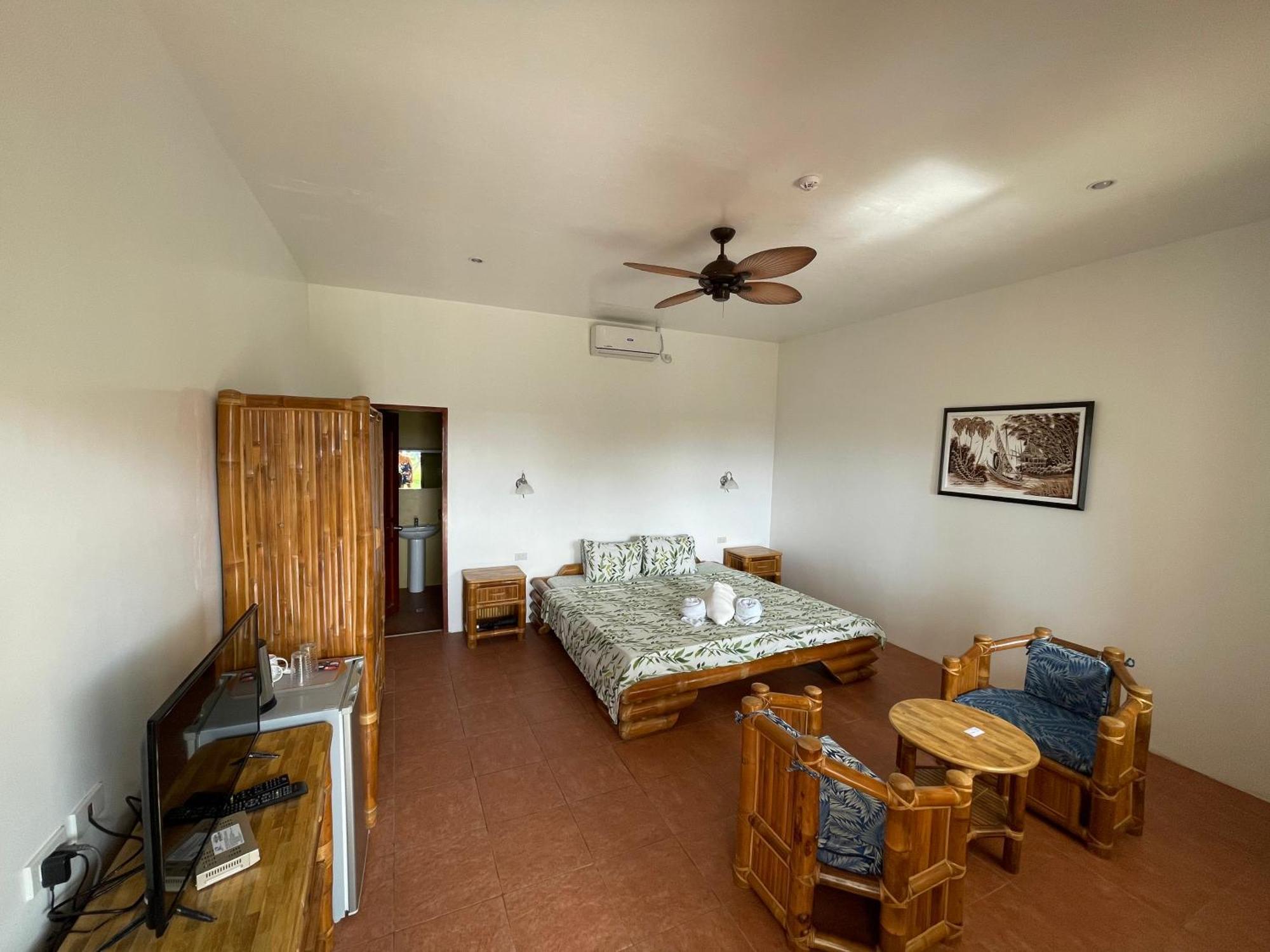 Tauig Beach Resort Moalboal Exterior photo